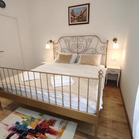 Papavero Rooms Pula Eksteriør billede