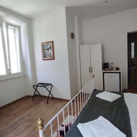 Papavero Rooms Pula Eksteriør billede